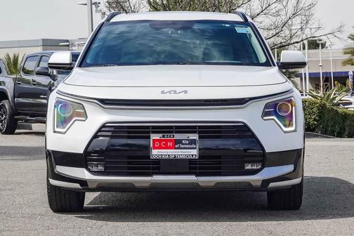 Snow White Pearl 2023 Kia Niro EX Touring