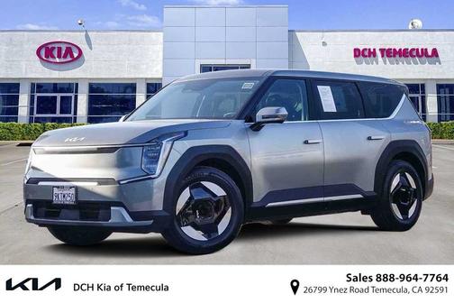 Pebble Gray 2024 Kia EV9 Light Long Range