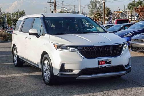 2022 Kia Carnival LXS