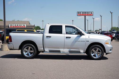 2012 RAM 1500 ST