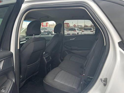 2018 Ford Edge SE