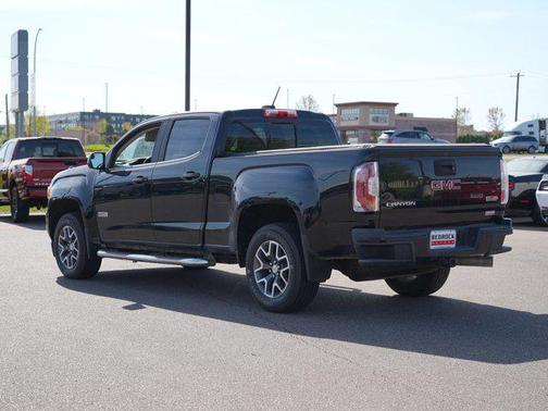 Onyx Black 2016 GMC Canyon SLE