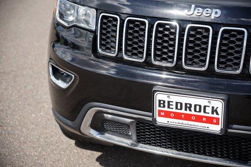 Diamond Black Crystal Pearlcoat 2018 Jeep Grand Cherokee Limited