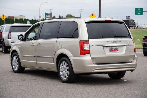 2015 Chrysler Town & Country Touring