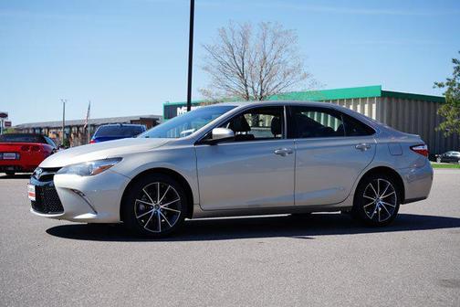 2016 Toyota Camry XSE