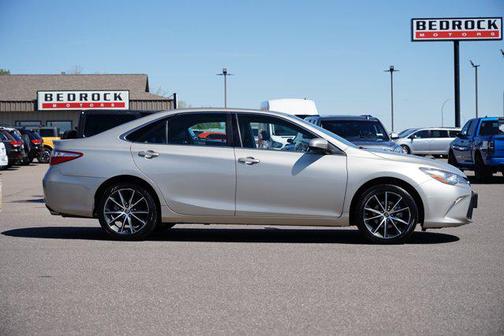 2016 Toyota Camry XSE