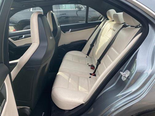 2012 Mercedes-Benz C-Class C 63 AMG