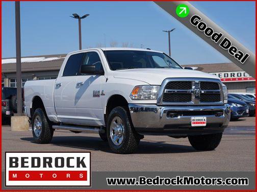 2017 RAM 2500 SLT Crew Cab 4x4 6'4' Box