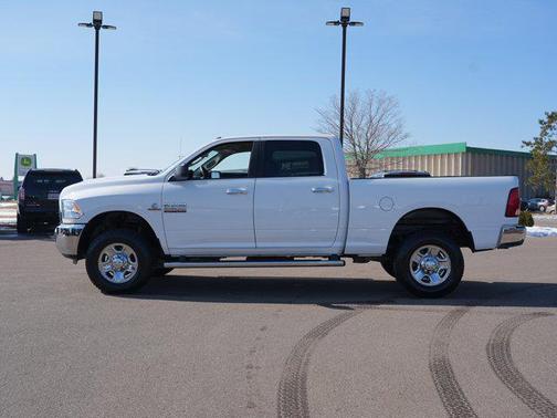 2017 RAM 2500 SLT Crew Cab 4x4 6'4' Box