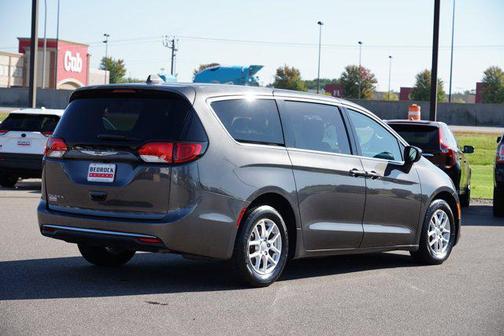 2017 Chrysler Pacifica Touring