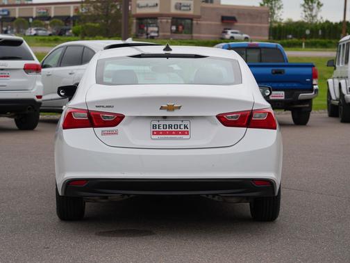 Summit White 2020 Chevrolet Malibu 1LS