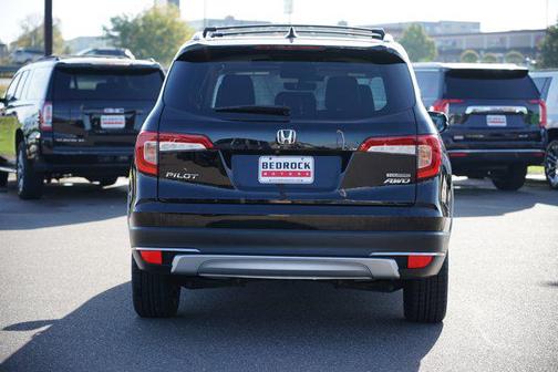 2019 Honda Pilot Touring 8-Passenger