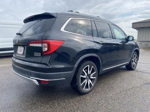 2019 Honda Pilot Touring 8-Passenger