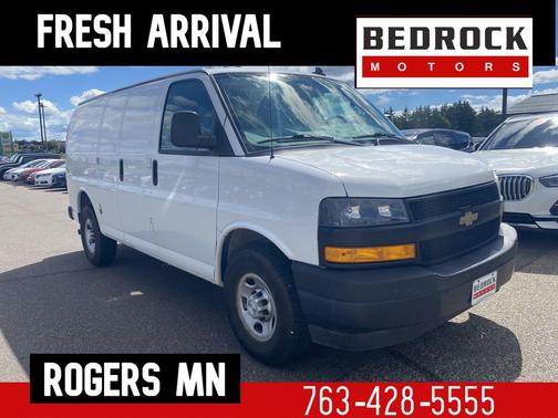 Summit White 2018 Chevrolet Express 2500 Work Van
