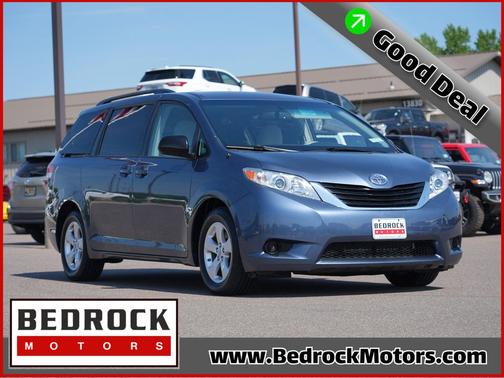 Shoreline Blue Pearl 2014 Toyota Sienna LE