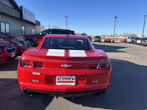 Victory Red 2011 Chevrolet Camaro 2SS