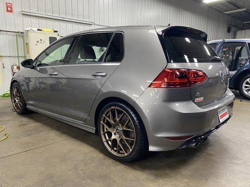 2016 Volkswagen Golf R 2.0T DSG