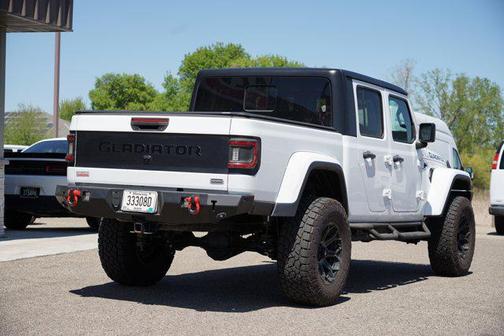 2022 Jeep Gladiator Overland