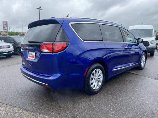 2018 Chrysler Pacifica Touring-L