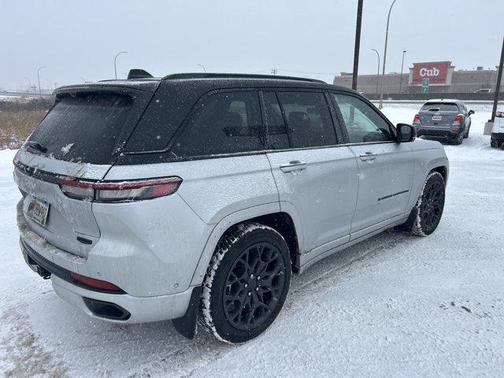 2023 Jeep Grand Cherokee 4xe Summit Reserve