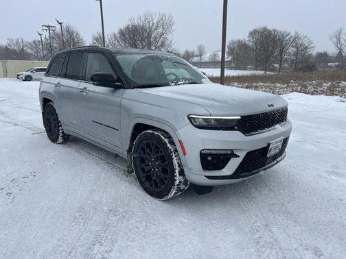 2023 Jeep Grand Cherokee 4xe Summit Reserve