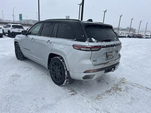 2023 Jeep Grand Cherokee 4xe Summit Reserve