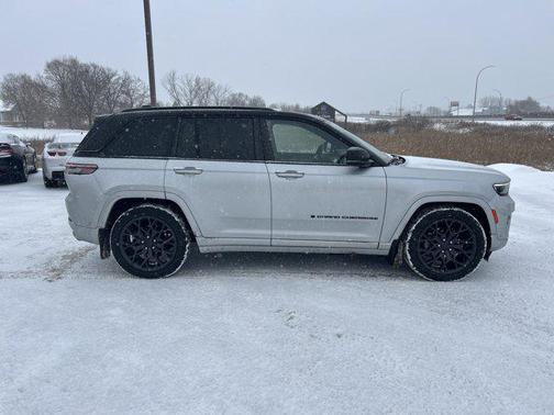 2023 Jeep Grand Cherokee 4xe Summit Reserve