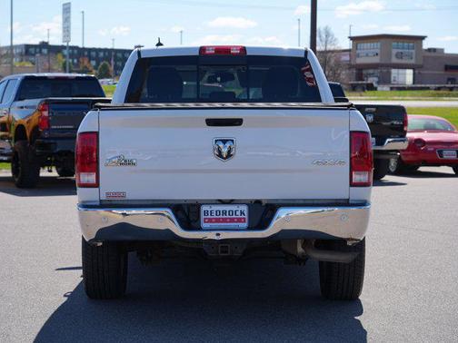 Bright White Clearcoat 2017 RAM 1500 Big Horn
