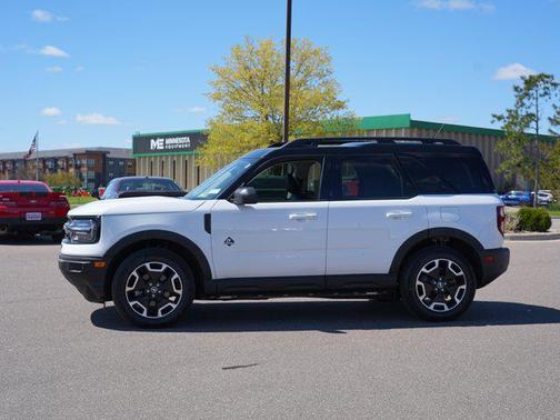 Oxford White 2024 Ford Bronco Sport Outer Banks