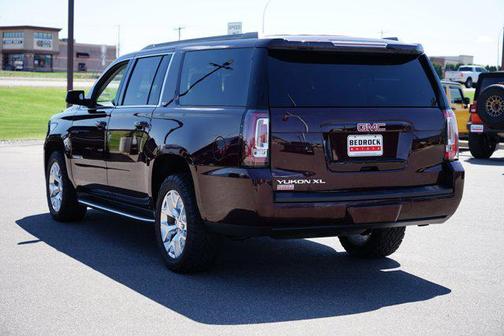 2017 GMC Yukon XL SLT