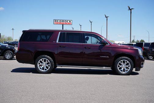 2017 GMC Yukon XL SLT
