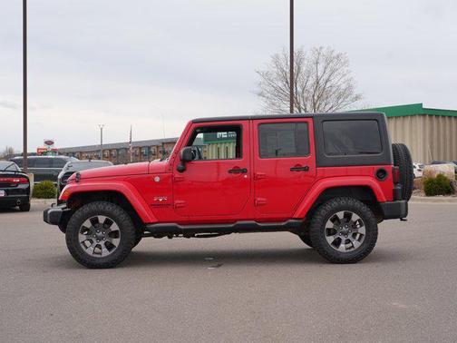 Firecracker Red Clearcoat 2016 Jeep Wrangler Unlimited Sahara