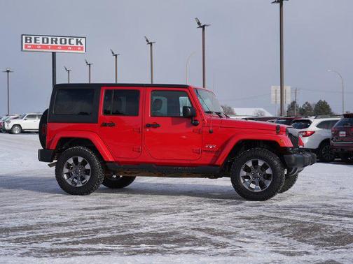 2016 Jeep Wrangler Unlimited Sahara