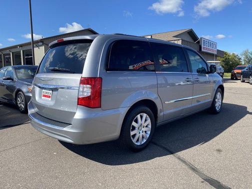 2015 Chrysler Town & Country Touring