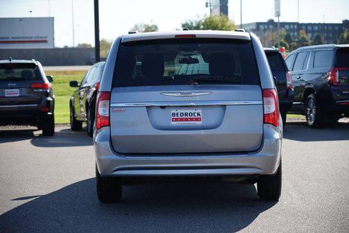 2015 Chrysler Town & Country Touring