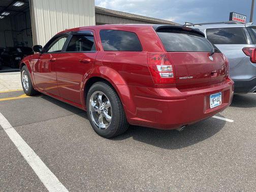 2005 Dodge Magnum RT