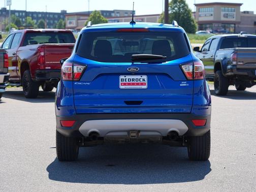 Lightning Blue Metallic 2018 Ford Escape SE