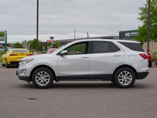 Silver Ice Metallic 2019 Chevrolet Equinox 1LT