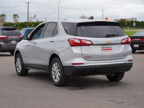 Silver Ice Metallic 2019 Chevrolet Equinox 1LT