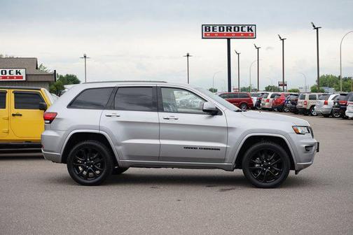 2017 Jeep Grand Cherokee Altitude