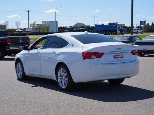 Summit White 2019 Chevrolet Impala 1LT