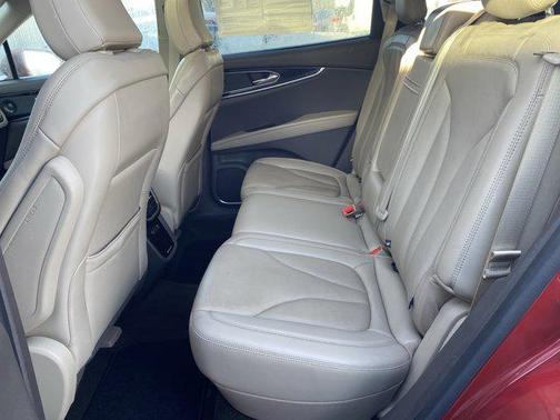 2021 Lincoln Nautilus Reserve