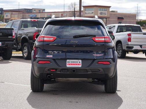 True Blue Pearlcoat 2015 Jeep Cherokee Trailhawk