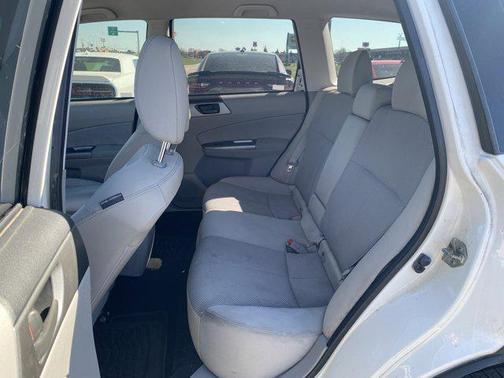 Satin White Pearl 2012 Subaru Forester 2.5X