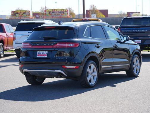 Black Velvet 2017 Lincoln MKC Premiere