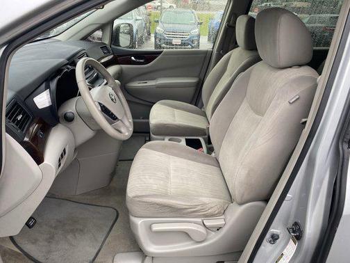 2014 Nissan Quest SV