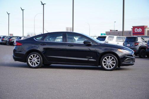 2017 Ford Fusion Hybrid SE