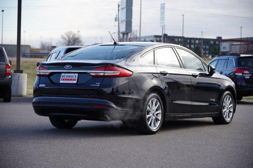 2017 Ford Fusion Hybrid SE