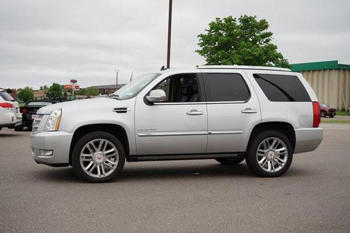 2013 Cadillac Escalade Platinum Edition