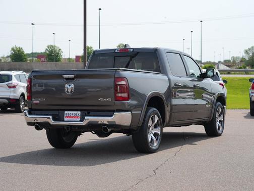Granite Crystal Metallic Clearcoat 2019 RAM 1500 Laramie